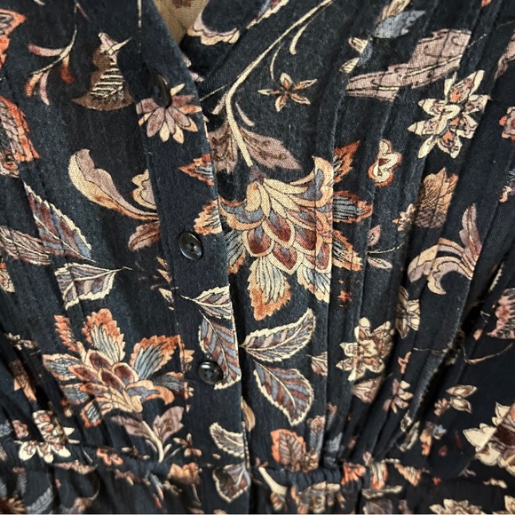 Hilary Radley Button Down Shirt - Picture 4 of 5